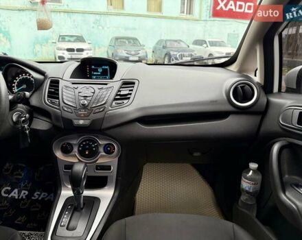 Білий Форд Фієста, об'ємом двигуна 1.6 л та пробігом 138 тис. км за 7500 $, фото 18 на Automoto.ua