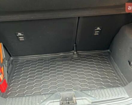 Белый Форд Фиеста, объемом двигателя 1 л и пробегом 67 тыс. км за 10500 $, фото 5 на Automoto.ua