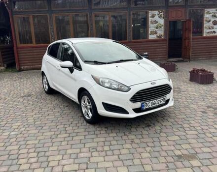 Білий Форд Фієста, об'ємом двигуна 1.6 л та пробігом 134 тис. км за 9500 $, фото 6 на Automoto.ua