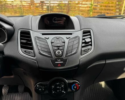 Белый Форд Фиеста, объемом двигателя 1.4 л и пробегом 149 тыс. км за 6940 $, фото 15 на Automoto.ua