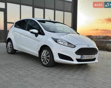 Білий Форд Фієста, об'ємом двигуна 1 л та пробігом 54 тис. км за 9900 $, фото 15 на Automoto.ua
