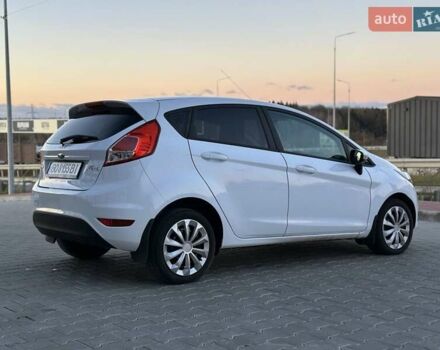 Білий Форд Фієста, об'ємом двигуна 1 л та пробігом 54 тис. км за 9900 $, фото 11 на Automoto.ua