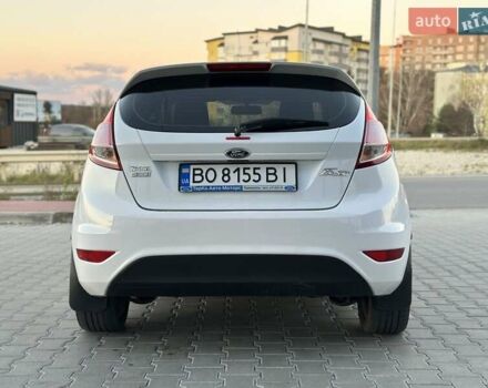 Білий Форд Фієста, об'ємом двигуна 1 л та пробігом 54 тис. км за 9900 $, фото 9 на Automoto.ua