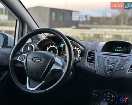 Білий Форд Фієста, об'ємом двигуна 1 л та пробігом 54 тис. км за 9900 $, фото 40 на Automoto.ua