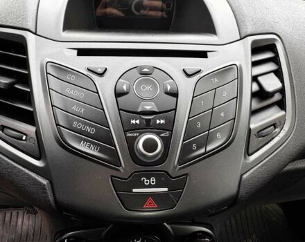 Белый Форд Фиеста, объемом двигателя 1.4 л и пробегом 149 тыс. км за 6940 $, фото 16 на Automoto.ua