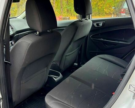 Белый Форд Фиеста, объемом двигателя 1.4 л и пробегом 149 тыс. км за 7200 $, фото 11 на Automoto.ua