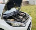 Белый Форд Фиеста, объемом двигателя 1 л и пробегом 121 тыс. км за 8700 $, фото 12 на Automoto.ua