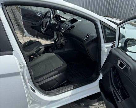 Білий Форд Фієста, об'ємом двигуна 1.24 л та пробігом 130 тис. км за 6800 $, фото 14 на Automoto.ua