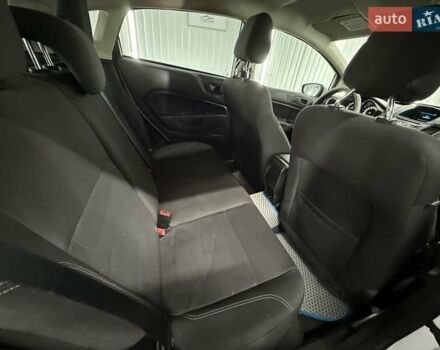 Білий Форд Фієста, об'ємом двигуна 1.6 л та пробігом 106 тис. км за 6950 $, фото 18 на Automoto.ua