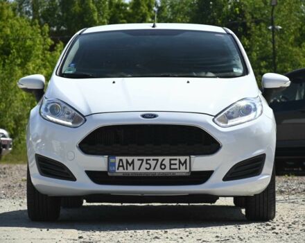 Белый Форд Фиеста, объемом двигателя 1.5 л и пробегом 115 тыс. км за 8500 $, фото 2 на Automoto.ua