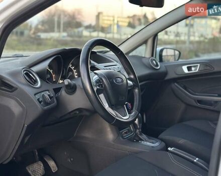 Білий Форд Фієста, об'ємом двигуна 1 л та пробігом 54 тис. км за 9900 $, фото 43 на Automoto.ua