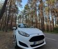 Білий Форд Фієста, об'ємом двигуна 1 л та пробігом 115 тис. км за 7700 $, фото 1 на Automoto.ua