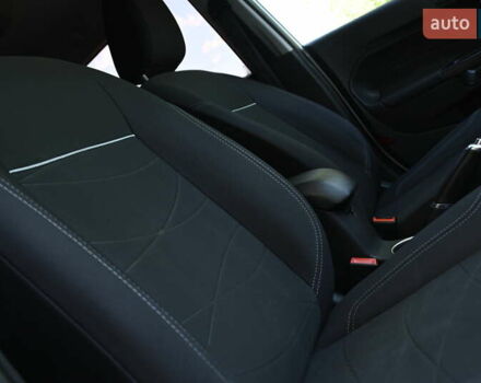 Белый Форд Фиеста, объемом двигателя 1.5 л и пробегом 115 тыс. км за 8499 $, фото 35 на Automoto.ua