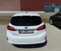 Білий Форд Фієста, об'ємом двигуна 1 л та пробігом 121 тис. км за 9030 $, фото 2 на Automoto.ua