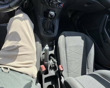 Білий Форд Фієста, об'ємом двигуна 1.24 л та пробігом 130 тис. км за 6800 $, фото 30 на Automoto.ua