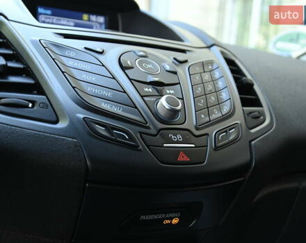 Белый Форд Фиеста, объемом двигателя 1.5 л и пробегом 115 тыс. км за 8499 $, фото 21 на Automoto.ua