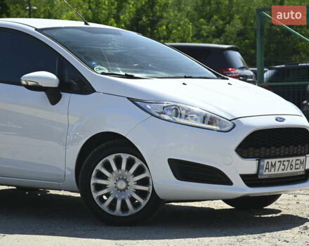 Белый Форд Фиеста, объемом двигателя 1.5 л и пробегом 115 тыс. км за 8499 $, фото 2 на Automoto.ua