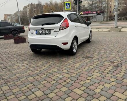 Білий Форд Фієста, об'ємом двигуна 1.6 л та пробігом 134 тис. км за 9500 $, фото 9 на Automoto.ua