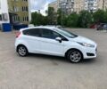 Белый Форд Фиеста, объемом двигателя 1 л и пробегом 81 тыс. км за 10900 $, фото 3 на Automoto.ua