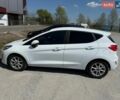 Білий Форд Фієста, об'ємом двигуна 1 л та пробігом 121 тис. км за 9000 $, фото 3 на Automoto.ua
