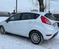 Білий Форд Фієста, об'ємом двигуна 1 л та пробігом 122 тис. км за 7990 $, фото 4 на Automoto.ua