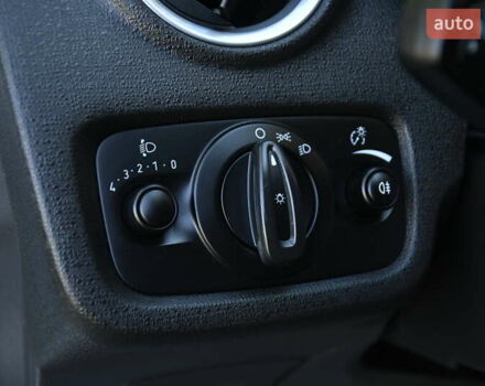 Белый Форд Фиеста, объемом двигателя 1.5 л и пробегом 115 тыс. км за 8499 $, фото 14 на Automoto.ua