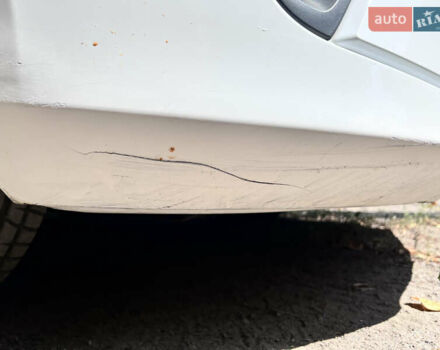 Форд Фиеста 2017 в Харькове на Automoto.ua Белый Форд Фиеста, объемом двигателя 1 л и пробегом 89 тыс. км за 11000 $, фото 17 на Automoto.ua