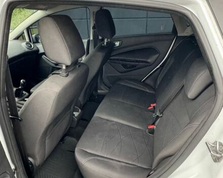 Форд Фиеста 2017 в Тячеве на Automoto.ua Белый Форд Фиеста, объемом двигателя 1.2 л и пробегом 198 тыс. км за 7650 $, фото 9 на Automoto.ua