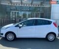 Белый Форд Фиеста, объемом двигателя 1.24 л и пробегом 151 тыс. км за 8549 $, фото 2 на Automoto.ua
