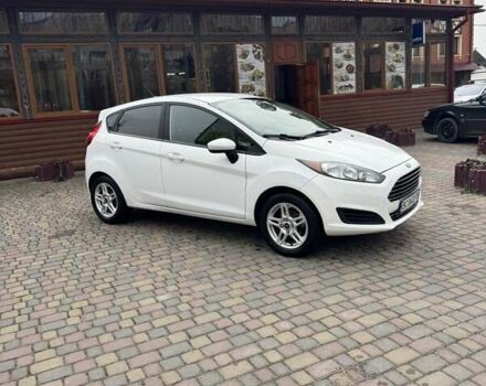 Білий Форд Фієста, об'ємом двигуна 1.6 л та пробігом 134 тис. км за 9500 $, фото 5 на Automoto.ua