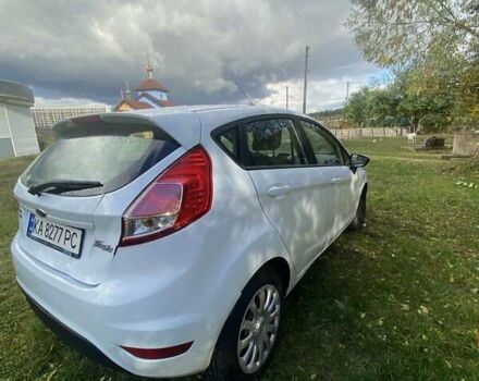 Белый Форд Фиеста, объемом двигателя 1 л и пробегом 121 тыс. км за 8700 $, фото 4 на Automoto.ua