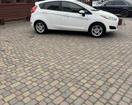 Білий Форд Фієста, об'ємом двигуна 1.6 л та пробігом 134 тис. км за 9500 $, фото 3 на Automoto.ua