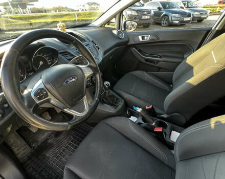 Белый Форд Фиеста, объемом двигателя 1.4 л и пробегом 147 тыс. км за 7100 $, фото 5 на Automoto.ua