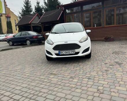 Білий Форд Фієста, об'ємом двигуна 1.6 л та пробігом 134 тис. км за 9500 $, фото 1 на Automoto.ua