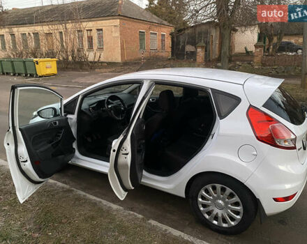 Білий Форд Фієста, об'ємом двигуна 1.24 л та пробігом 96 тис. км за 7500 $, фото 10 на Automoto.ua