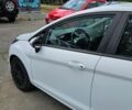 Белый Форд Фиеста, объемом двигателя 1 л и пробегом 143 тыс. км за 7500 $, фото 3 на Automoto.ua