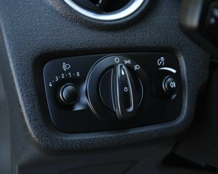 Белый Форд Фиеста, объемом двигателя 1.5 л и пробегом 115 тыс. км за 8500 $, фото 8 на Automoto.ua