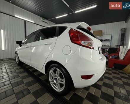 Білий Форд Фієста, об'ємом двигуна 1.6 л та пробігом 106 тис. км за 6950 $, фото 12 на Automoto.ua