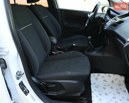 Белый Форд Фиеста, объемом двигателя 1.5 л и пробегом 115 тыс. км за 8499 $, фото 34 на Automoto.ua