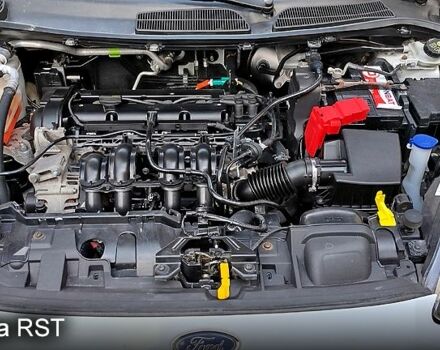 Білий Форд Фієста, об'ємом двигуна 1.2 л та пробігом 88 тис. км за 7500 $, фото 6 на Automoto.ua