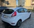 Білий Форд Фієста, об'ємом двигуна 1 л та пробігом 74 тис. км за 9000 $, фото 8 на Automoto.ua