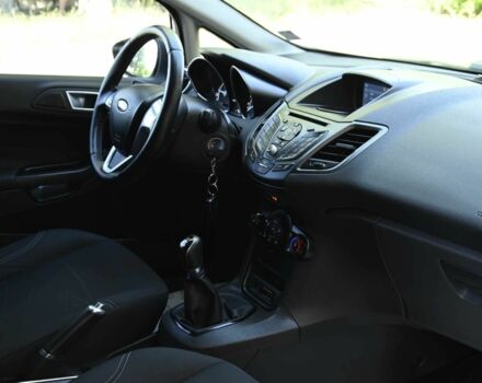 Белый Форд Фиеста, объемом двигателя 1.5 л и пробегом 115 тыс. км за 8500 $, фото 19 на Automoto.ua