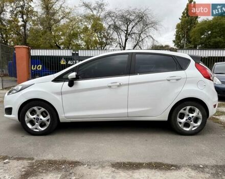 Білий Форд Фієста, об'ємом двигуна 1.6 л та пробігом 138 тис. км за 7500 $, фото 10 на Automoto.ua