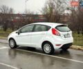 Белый Форд Фиеста, объемом двигателя 1 л и пробегом 132 тыс. км за 7800 $, фото 4 на Automoto.ua