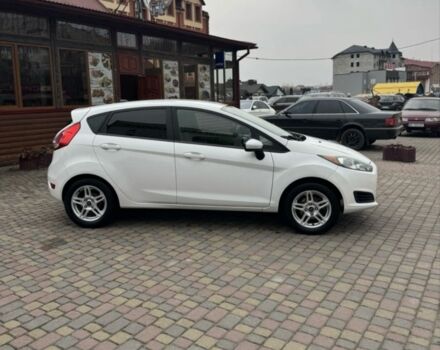 Білий Форд Фієста, об'ємом двигуна 1.6 л та пробігом 134 тис. км за 8900 $, фото 5 на Automoto.ua