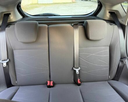 Белый Форд Фиеста, объемом двигателя 1.2 л и пробегом 120 тыс. км за 6400 $, фото 21 на Automoto.ua