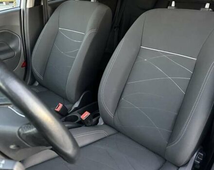 Білий Форд Фієста, об'ємом двигуна 1 л та пробігом 54 тис. км за 9900 $, фото 26 на Automoto.ua