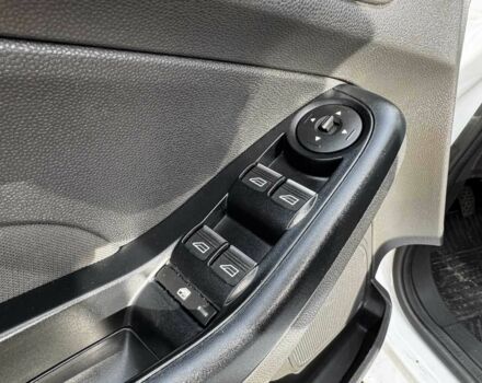 Белый Форд Фиеста, объемом двигателя 1.4 л и пробегом 149 тыс. км за 6940 $, фото 10 на Automoto.ua