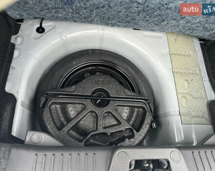 Білий Форд Фієста, об'ємом двигуна 1.6 л та пробігом 90 тис. км за 9400 $, фото 20 на Automoto.ua