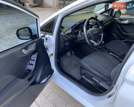 Форд Фиеста 2017 в Харькове на Automoto.ua Белый Форд Фиеста, объемом двигателя 1 л и пробегом 89 тыс. км за 11000 $, фото 12 на Automoto.ua